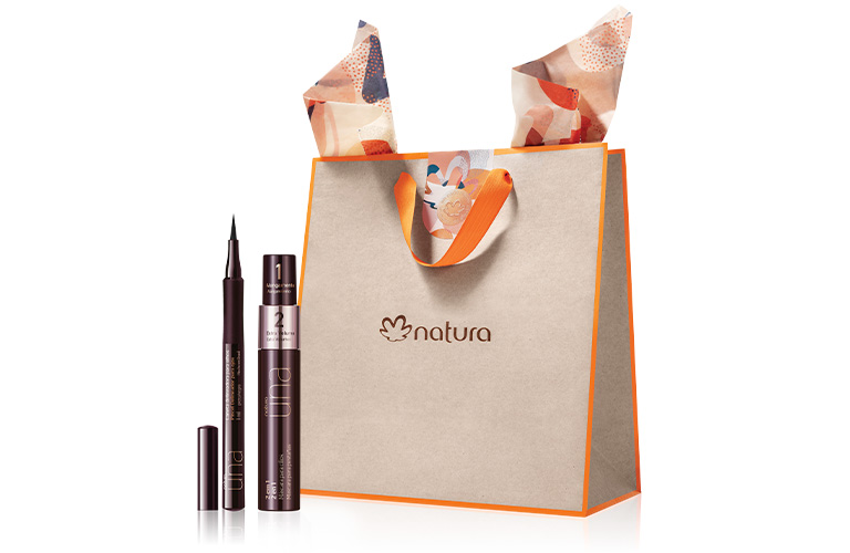 Bolsa de regalo Natura con delineadores labiales y brocha Una